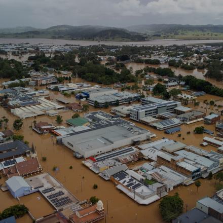 Aerial view of flooded NSW country town 
