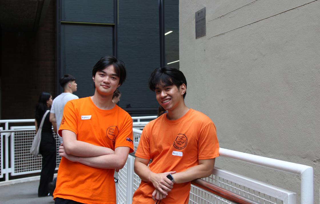 Two Peer Networkers standing outside of UTS. 