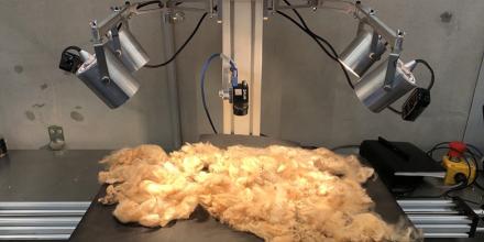 Wool handling robot