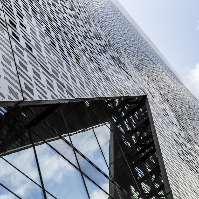 UTS Faculty of Engineering and IT building.