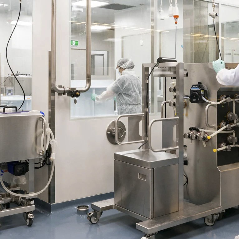 Senior representatives from both organisations attended the signing, which followed a visit to the UTS Biologics Innovation Facility (BIF), one of Australia's few university-based pilot biomanufacturing facilities.