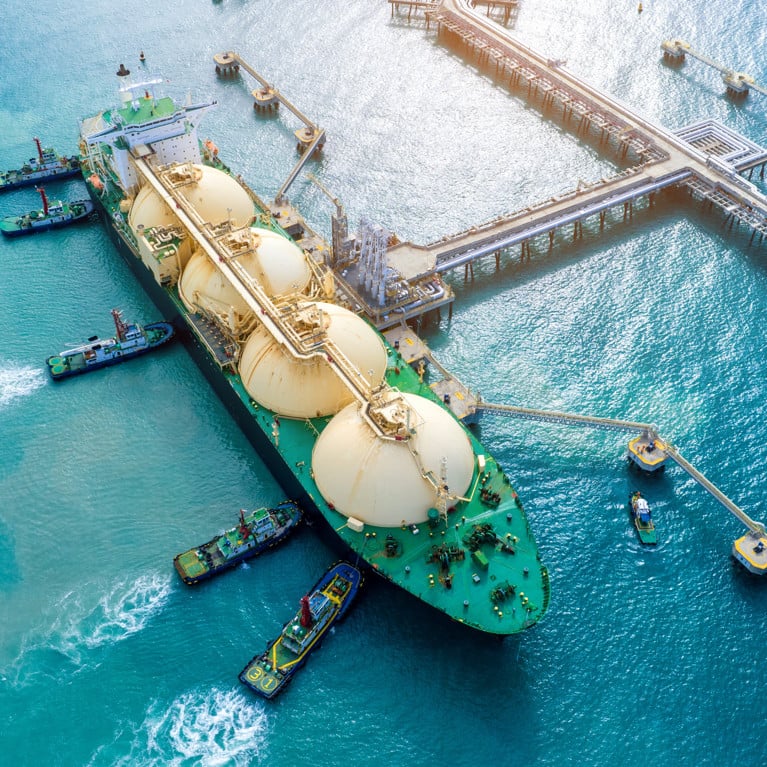 LNG (Liquefied natural gas) tanker anchored in Gas terminal gas tanks for storage. Oil Crude Gas Tanker Ship. LPG at Tanker Bay Petroleum Chemical or Methane freighter export import transportation.
By Yellow Boat / Adobe Stock