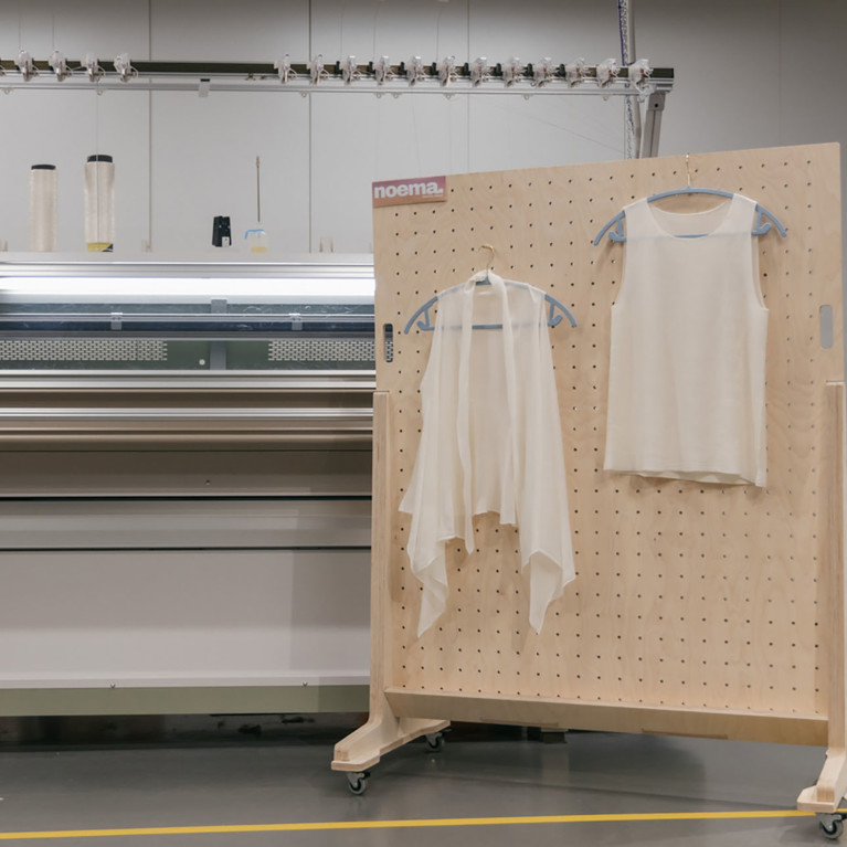 UTS’s state‑of‑the‑art 3D knitting Shima Seiki wholegarment technology with noema garments
