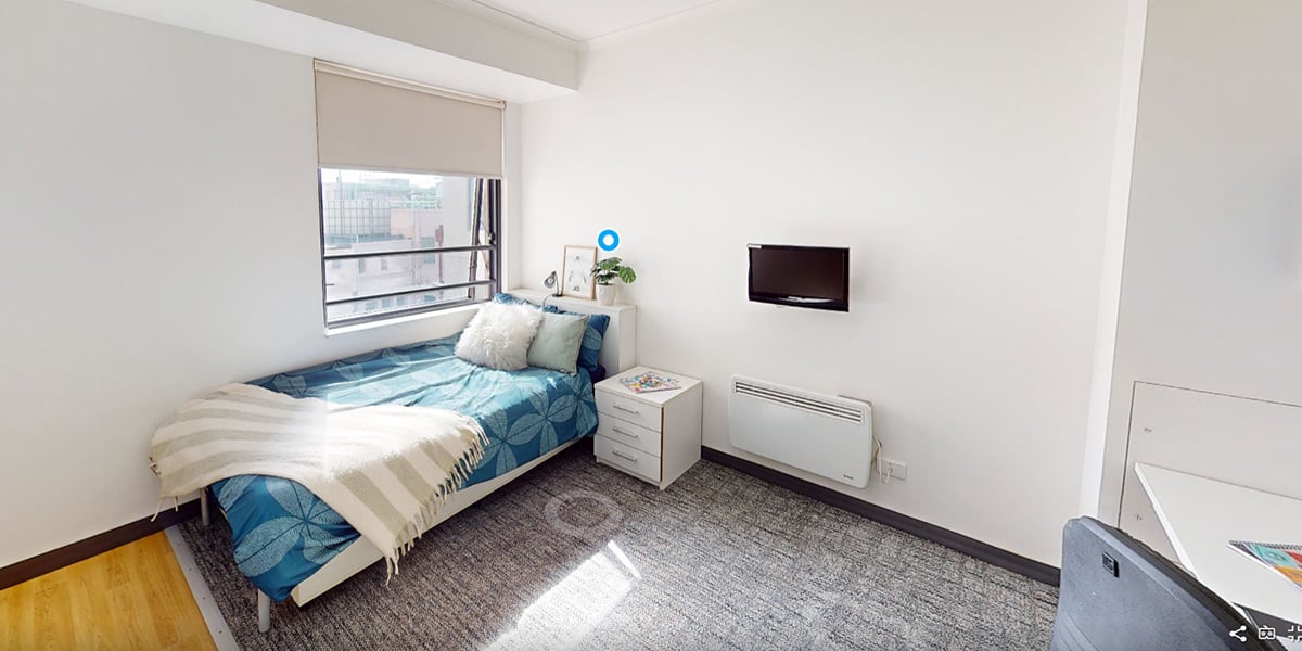 Yura Mudang Medium Studio