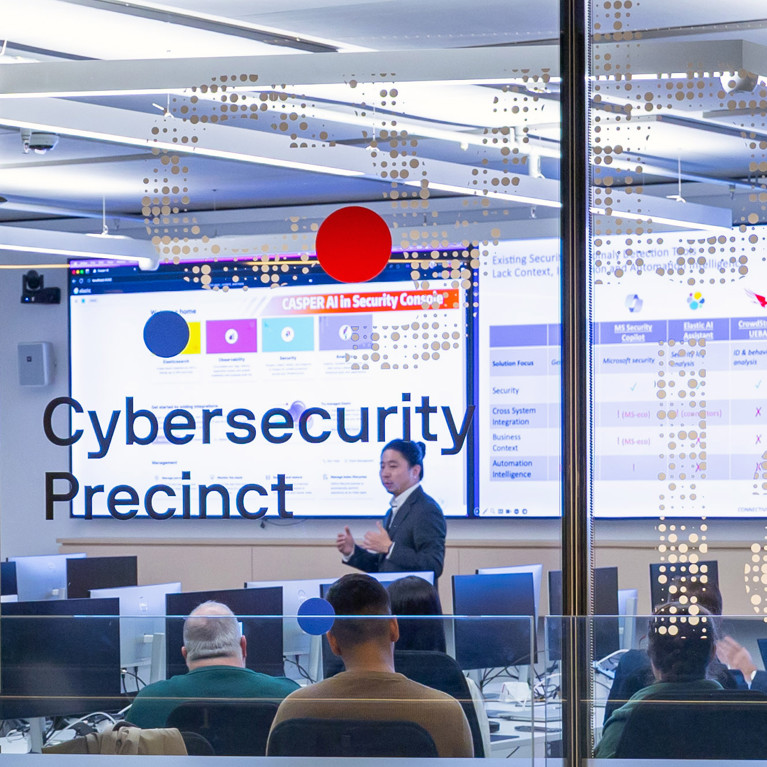 Dr Xu Wang delivering the CASPER AI presentation. Picture courtesy the Connectivity Innovation Network