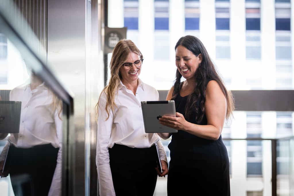 students with ipad