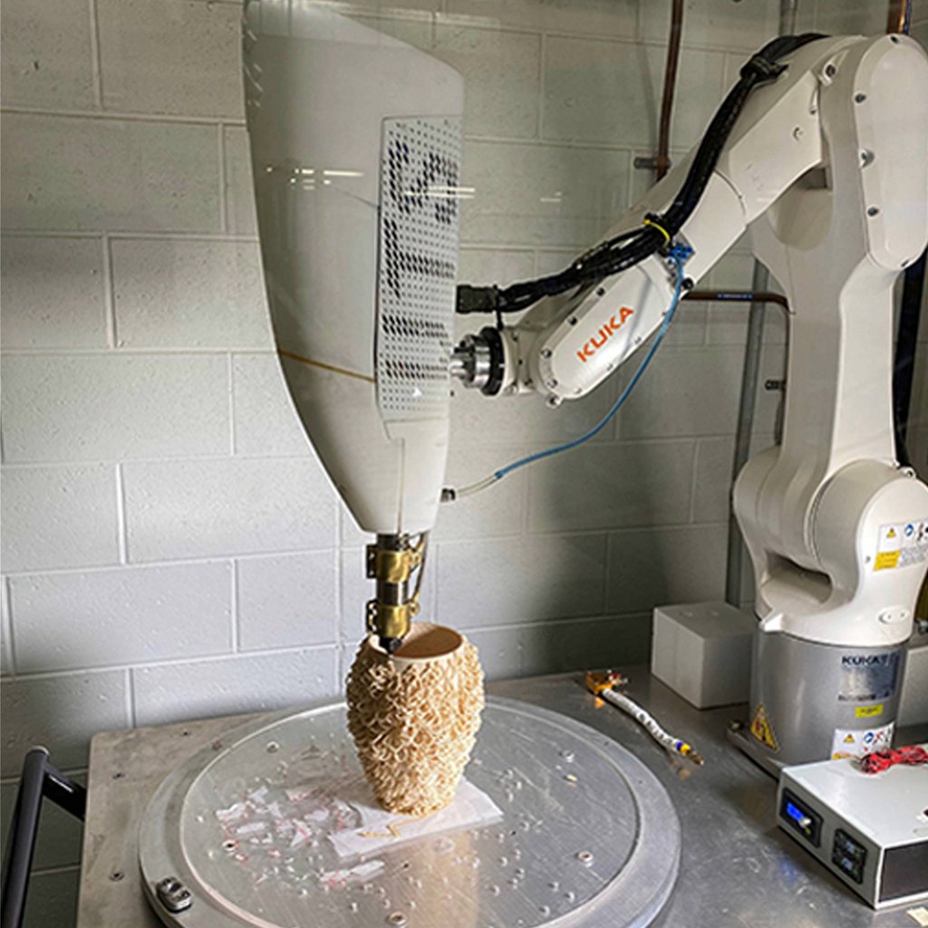 A KR10 machine in a UTS workshop.