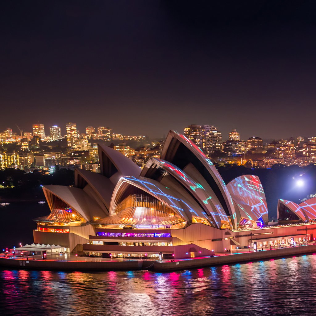 Sydney Harbour during daytime.