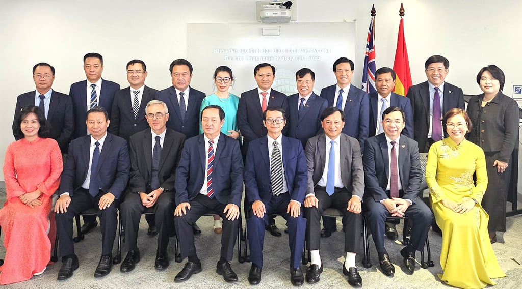 Vietnamese leadership delegation, led by Mr. Huỳnh Thành Đạt, Member of the Party Cen