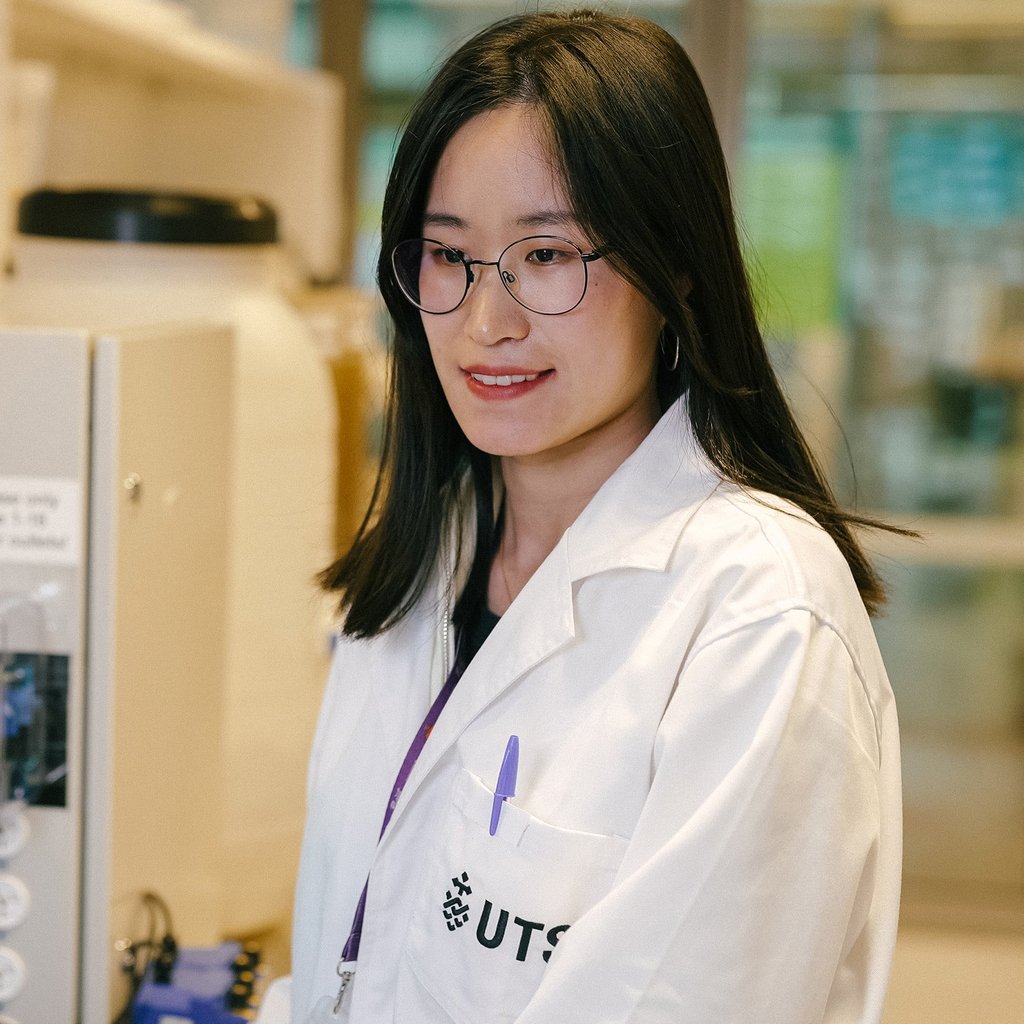 Doctor Xuan Li in a lab at the University of Technology Sydney