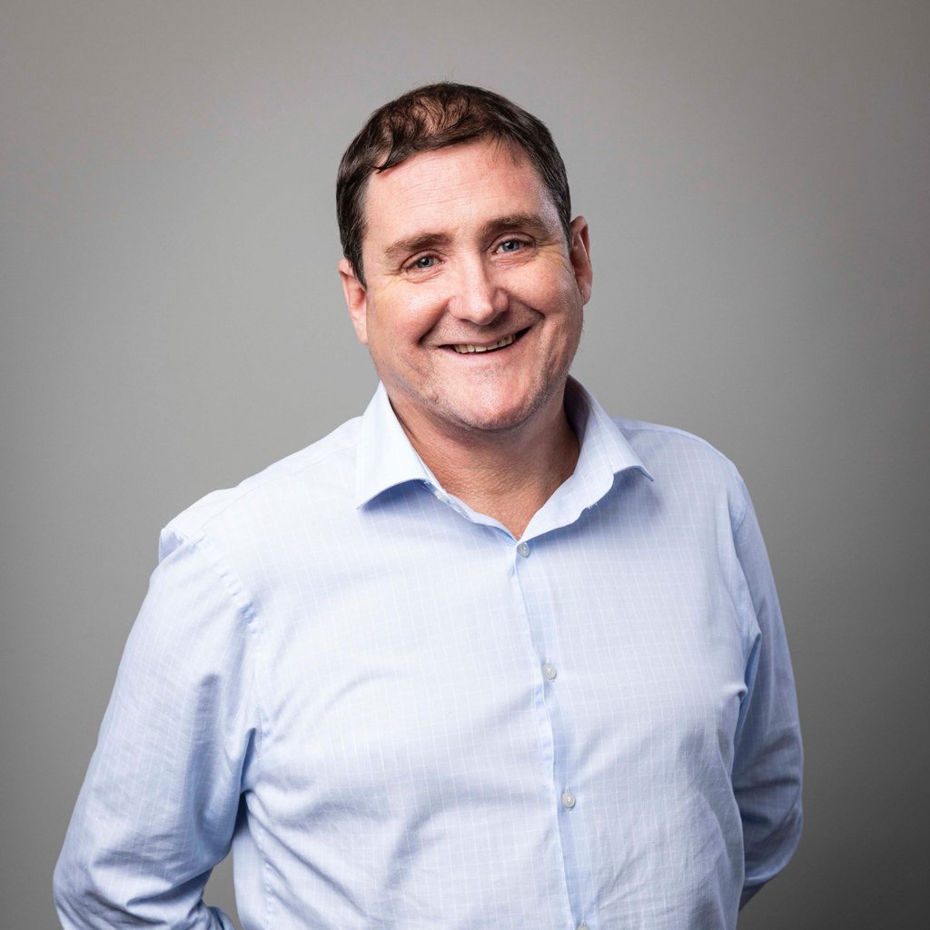 Headshot of Gordon Noble