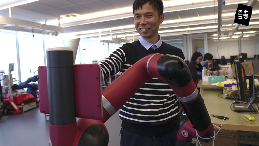 Associate Professor Shoudong Huang
