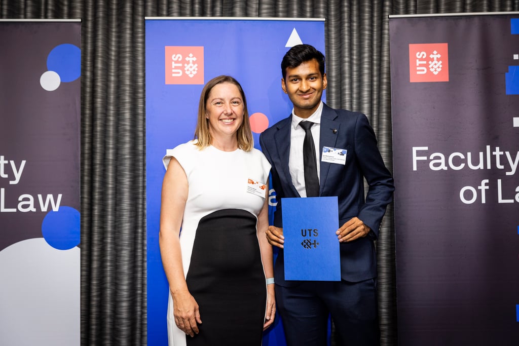 Sai receives a 2025 UTS Law Award from Associate Professor Evana Wright for his efforts in the Philip C Jessup International Law Moot Court Competition