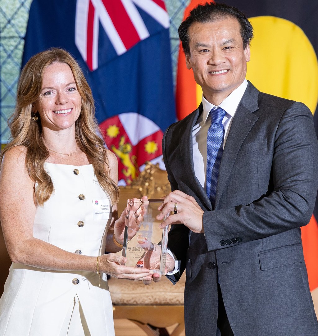 Photo of Jen Matthews with NSW Minister for Science