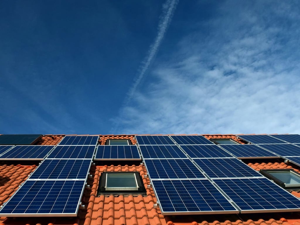 A tiled roof with solar panels. Picture: ulleo/Pixabay