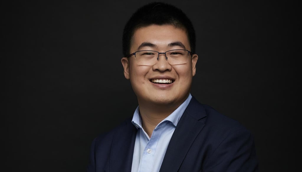 Tony Zhu Headshot