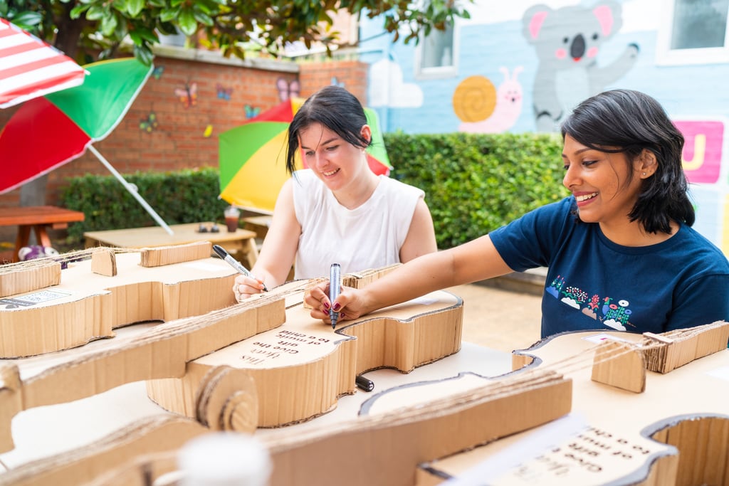 Students volunteering