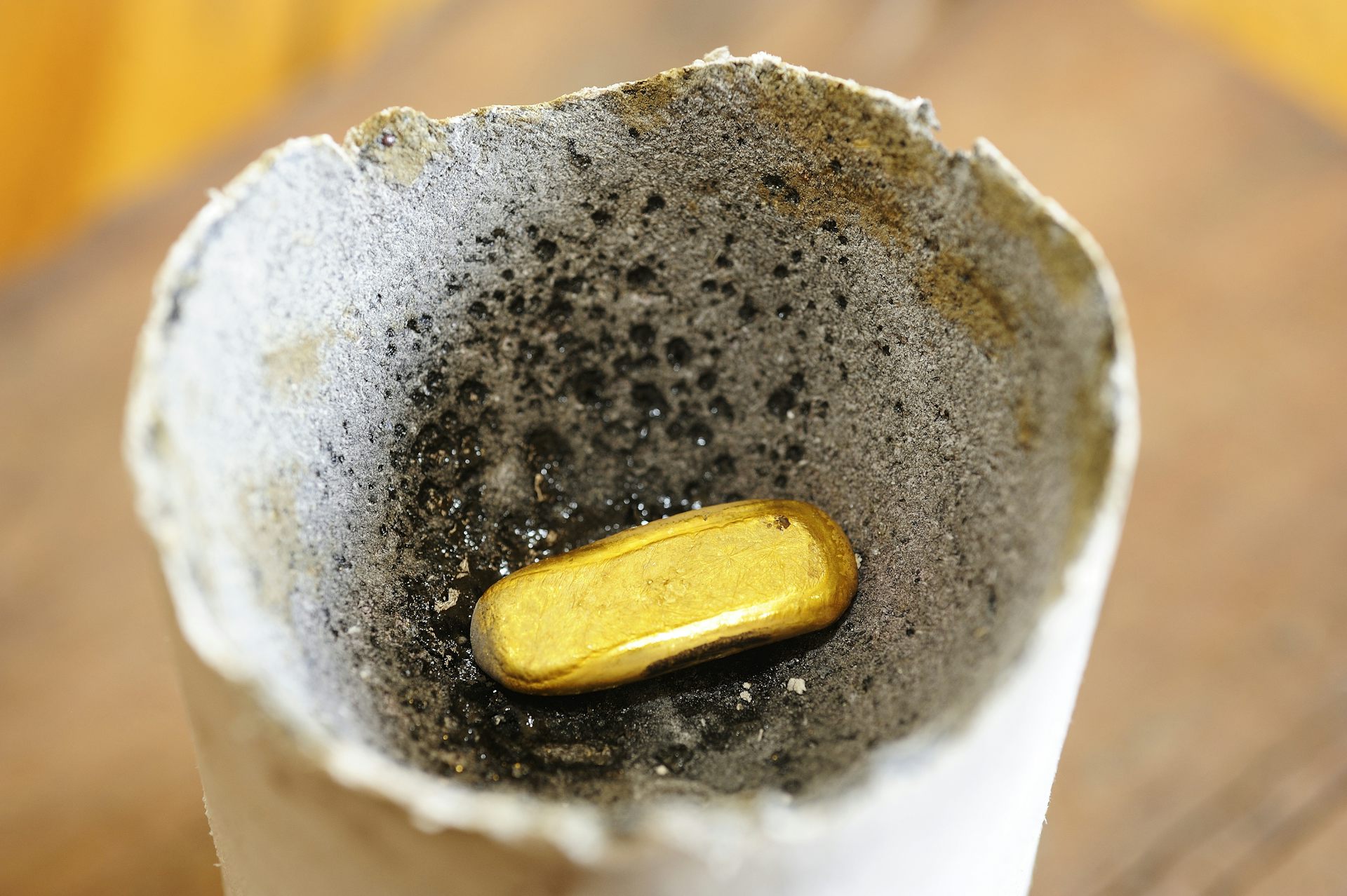 file-20230307-28-yrbjmv