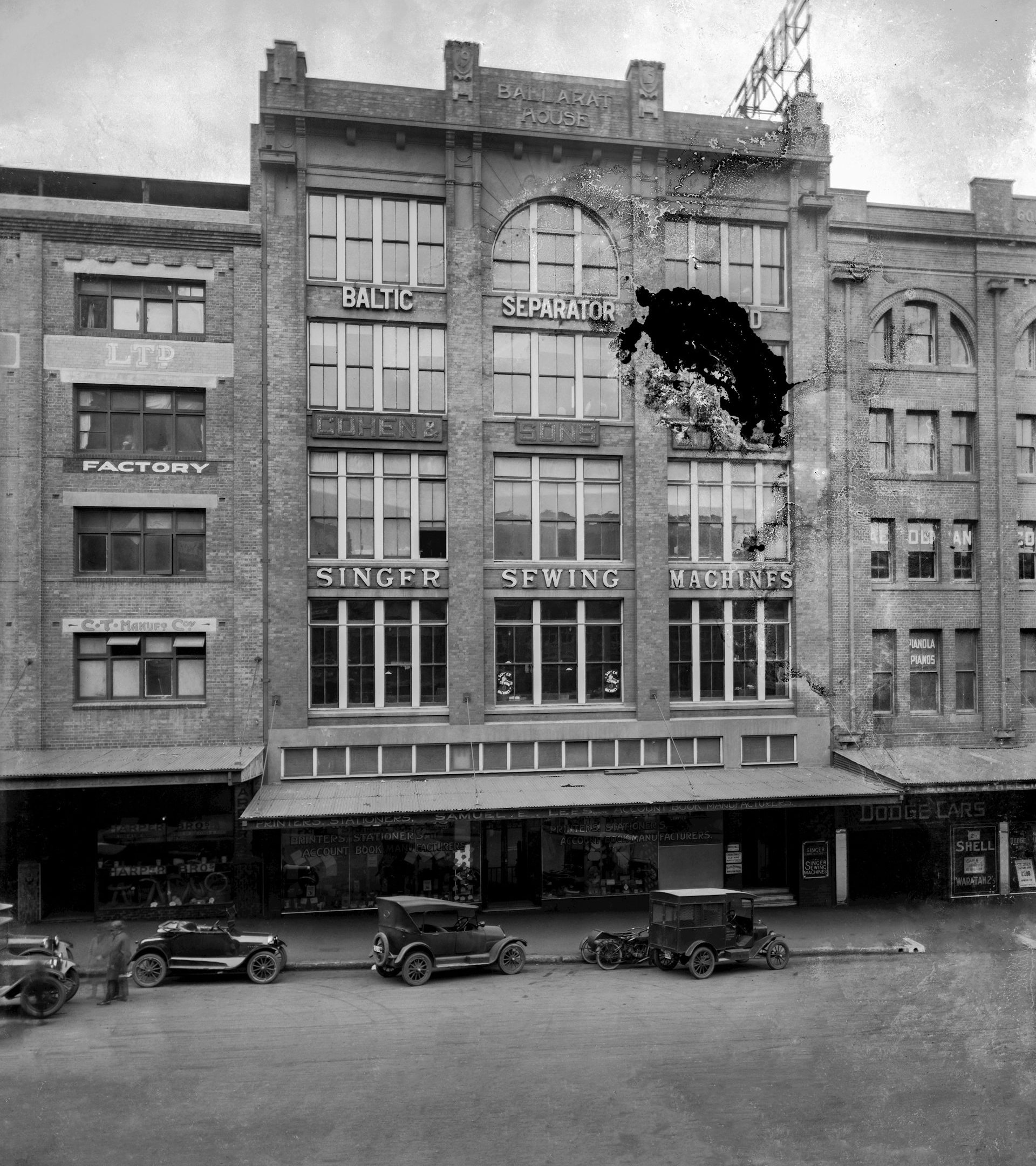 file-20230526-25-vmrr9t