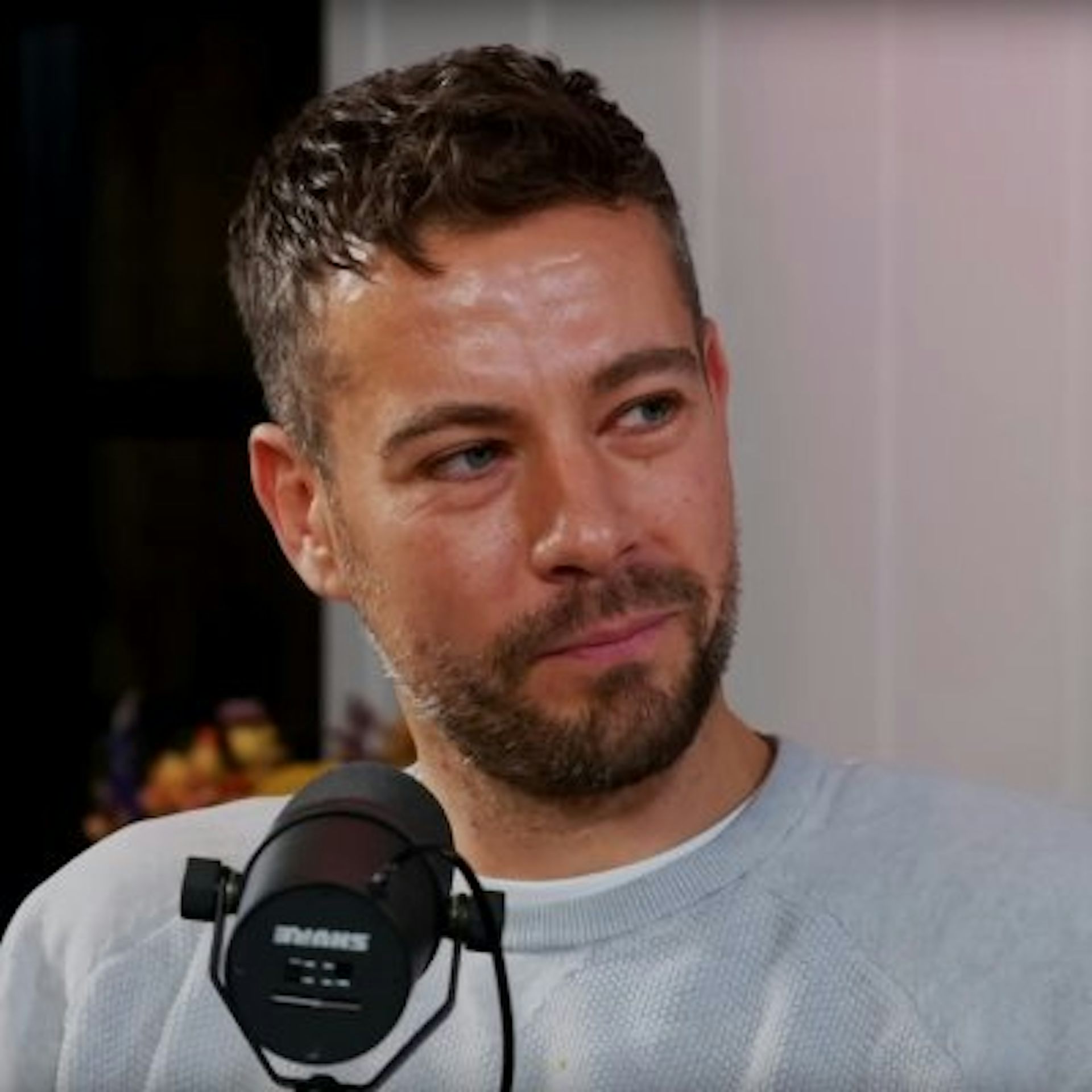 file-20230918-17-rfrffi