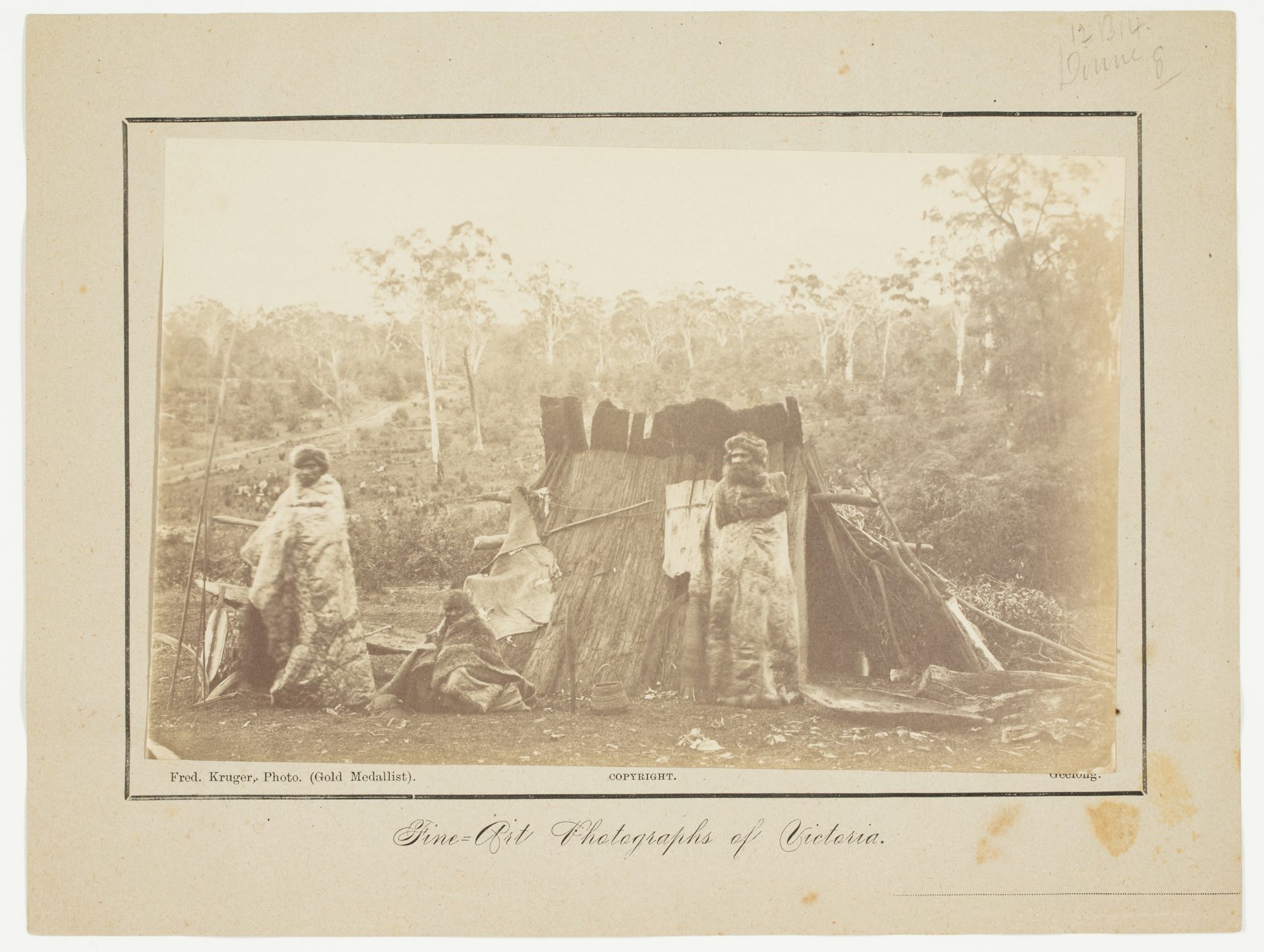 file-20231212-28-x080ps