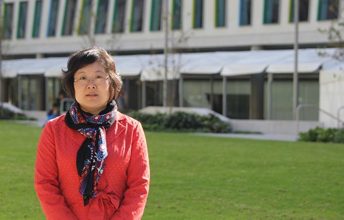 Professor Lingling Gao