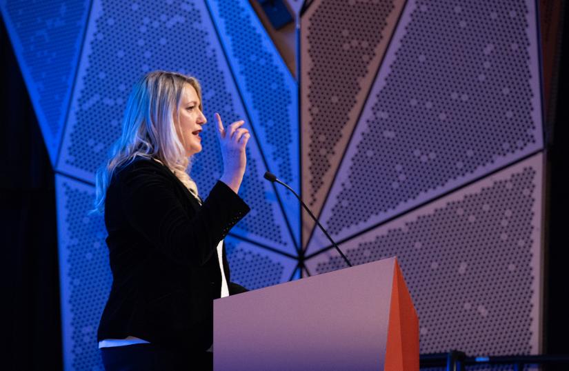 UTS DAB alumna Louise Vlatko speaking at the graduation ceremony