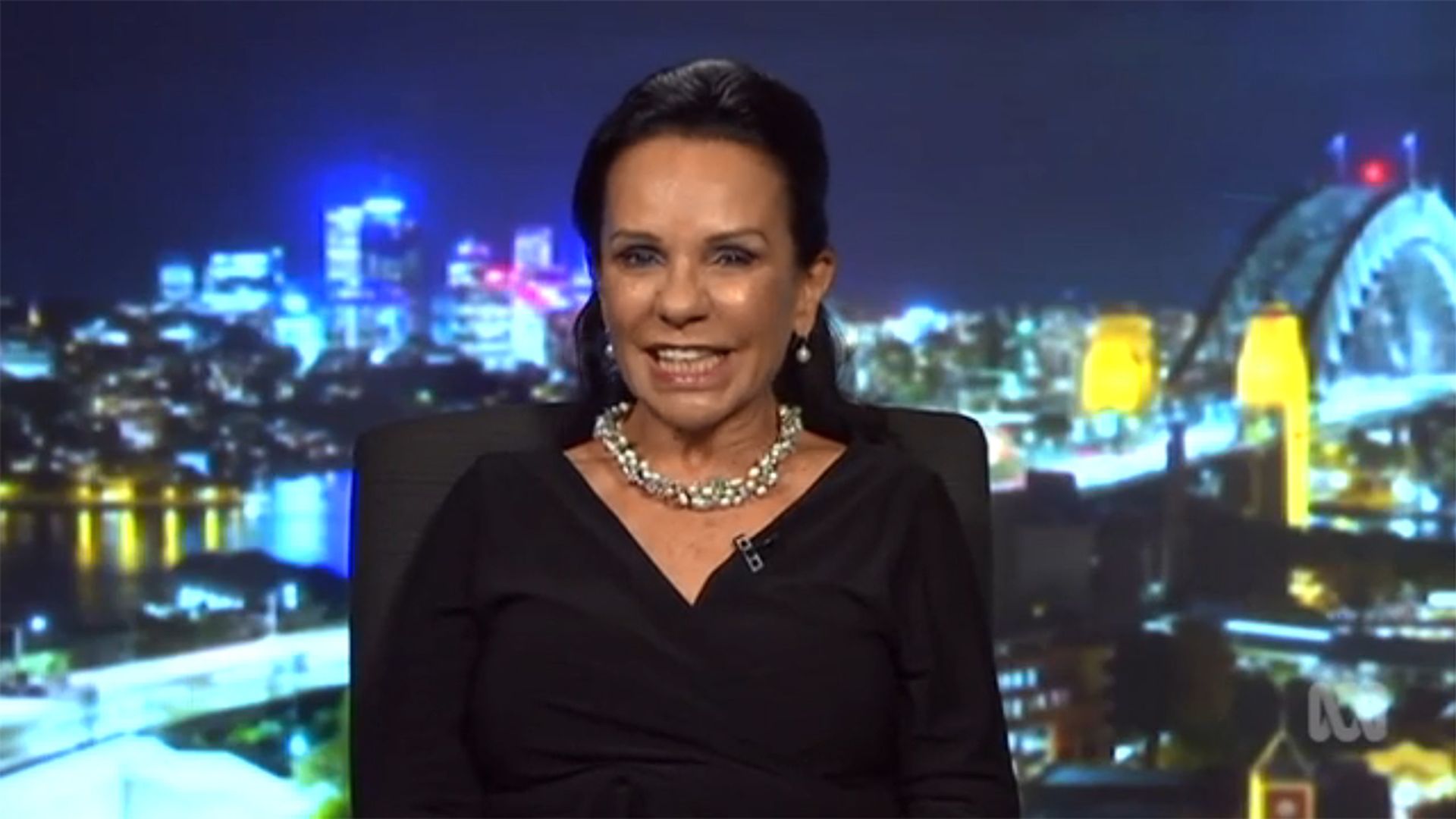 NC1805H049S00_5ac6ad3c3b837_1280