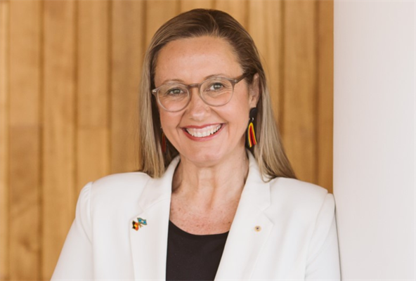 Faye McMillan