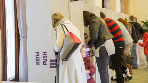 800x450%202016_Australian_Election_-_Voting_booths