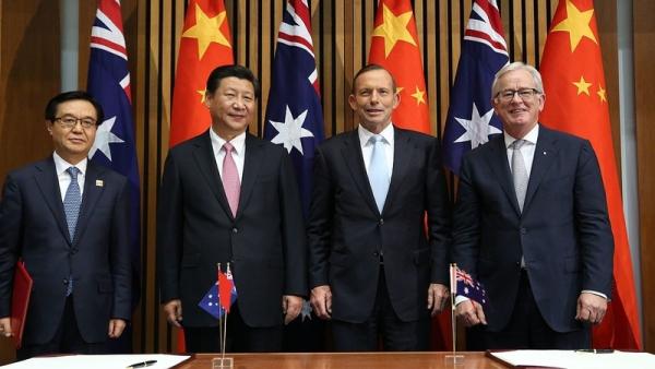 800x450%20Abbott_and_Robb_signing_the_Free_Trade_Agreement_with_Chinese_President_Xi_and_Minister_for_Commerce_Gao_Hucheng_November_2014