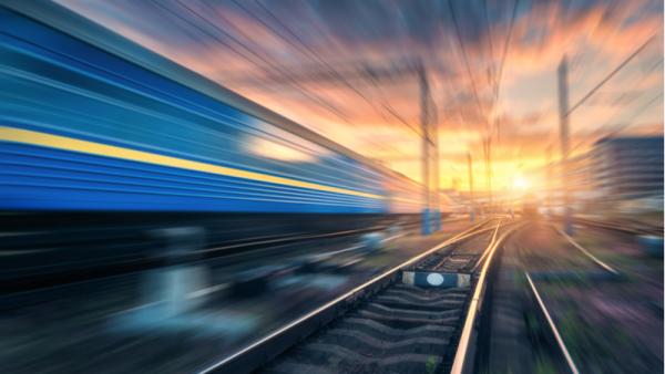 800x450%20Blurred%20train%20tracks_Shutterstock