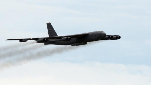 800x450%20Boeing%20B-52H%20Stratofortress%20BUFF