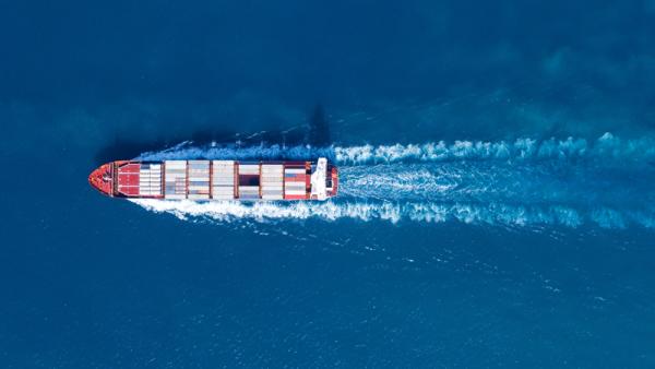 800x450%20Cargo%20ship%20at%20sea%20aerial%20view_shutterstock
