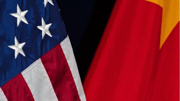 800x450%20china%20us%20flag