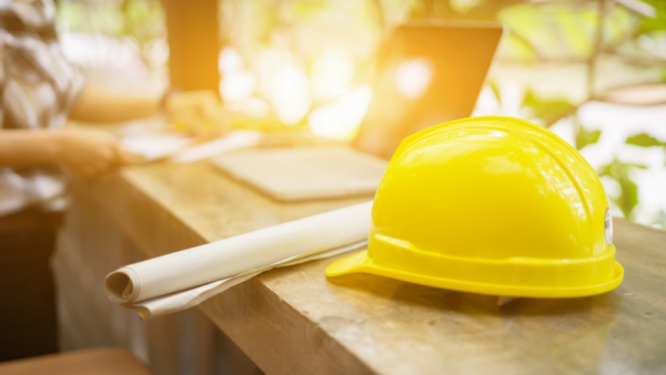 800x450%20Hard%20hat%20and%20paper