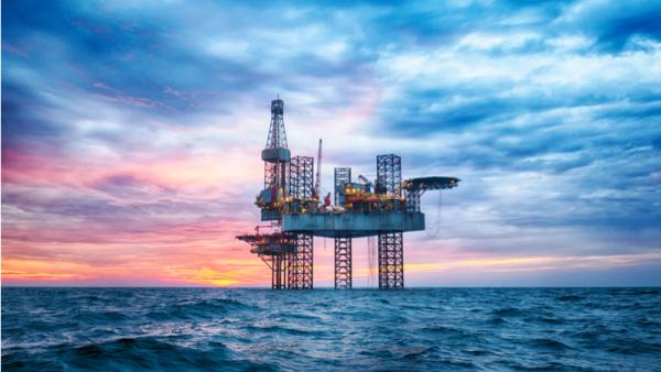 800x450%20Shutterstock_oil%20rig%20