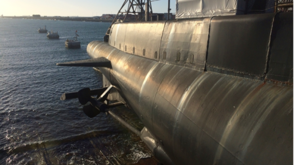 800x450%20Submarine%20view%20into%20the%20Indian%20Ocean