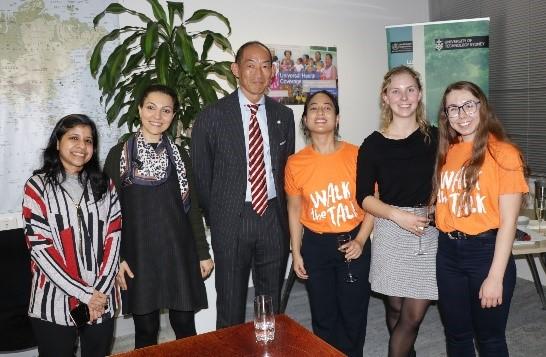 Dr Kasai with UTS Interns