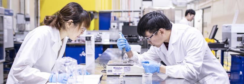 Staff working on concrete samples in the concrete lab at UTS Tech Lab