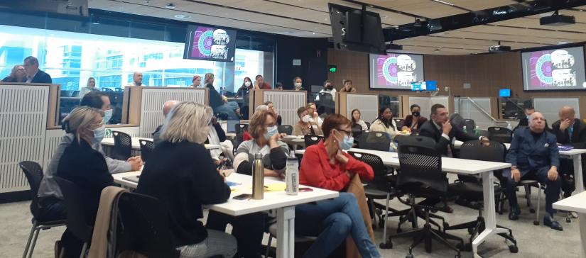 UTS Innovation and Change Conference image - a group of people in a seminar session