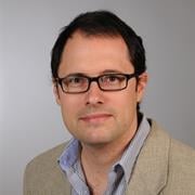 Professional portrait A/Prof. Sebastian Oberst, academic