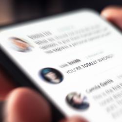 Blurry text on iphone