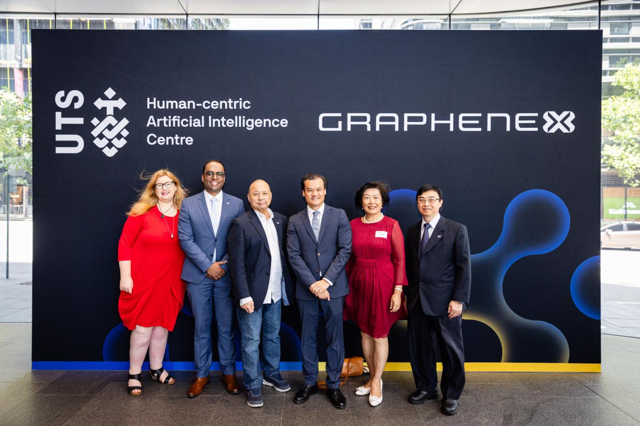 Anoulack Chanthivong MP and Stephen Wee, Founder and Director of GrapheneX, officially launch the GrapheneX-UTS Human-centric AI Centre. 