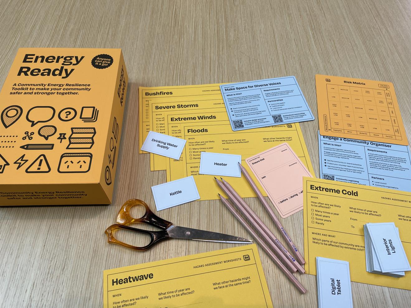 A photo of the Energy Ready toolkit, with flash cards and pencils 