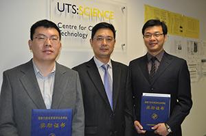 L to R: Dr Bing Sun, Professor Guoxiu Wang and Mr Dawei Su.