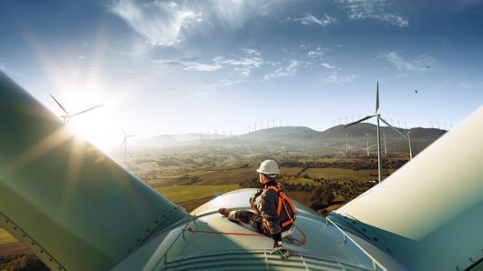 15,000 more workers are needed by 2025 to meet Australia's renewable energy target.