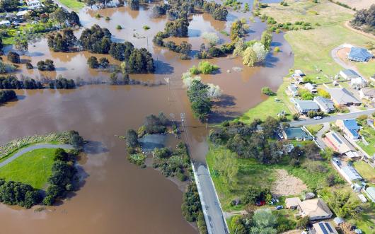 View of flooding wetlands and a flooded May Street & East Street, Goulburn October 2022. Picture by Claire Porter, Adobe Stock