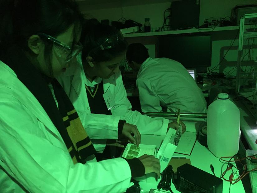 Nga Nguyen and Angelina Arora in C3 lab