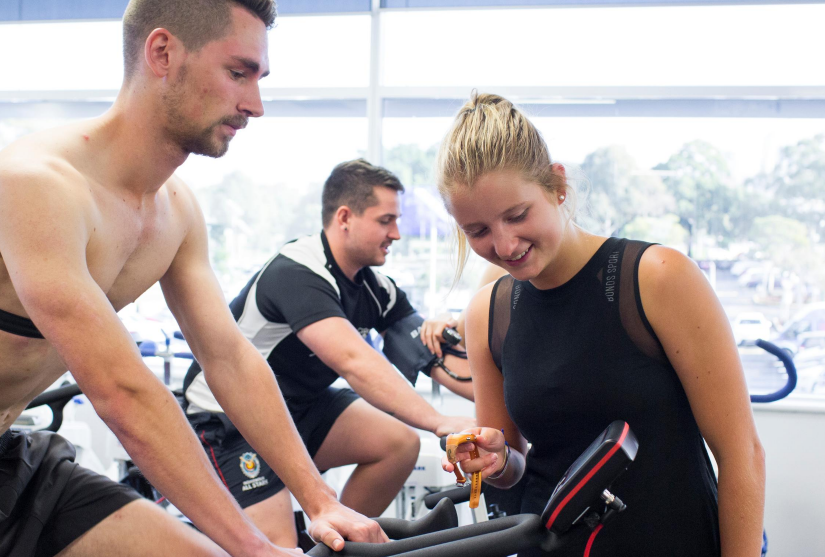 UTS Sport and Exercise students in Exercise Physiology lab